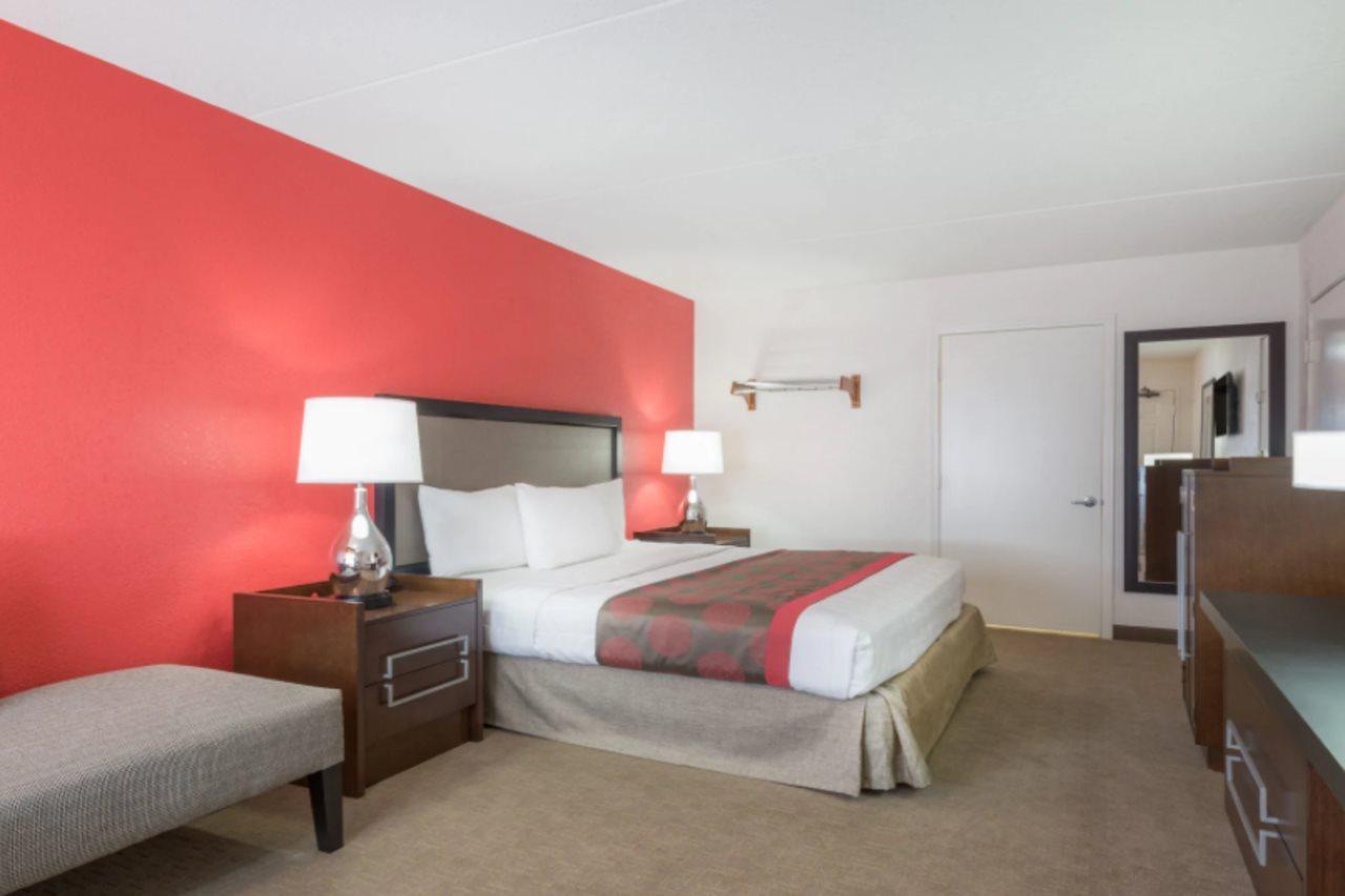 Ramada By Wyndham Albuquerque Airport Hotell Eksteriør bilde
