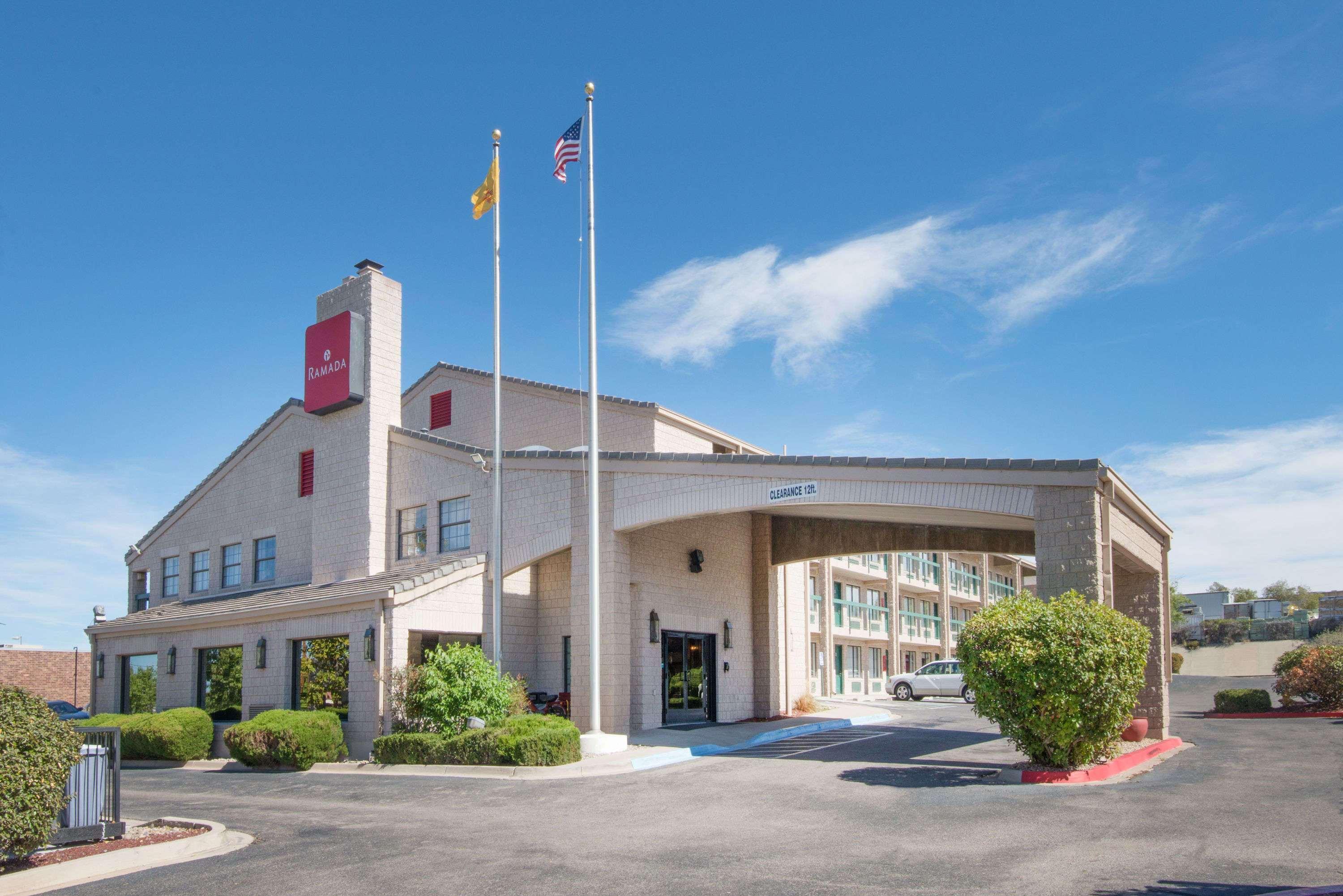 Ramada By Wyndham Albuquerque Airport Hotell Eksteriør bilde