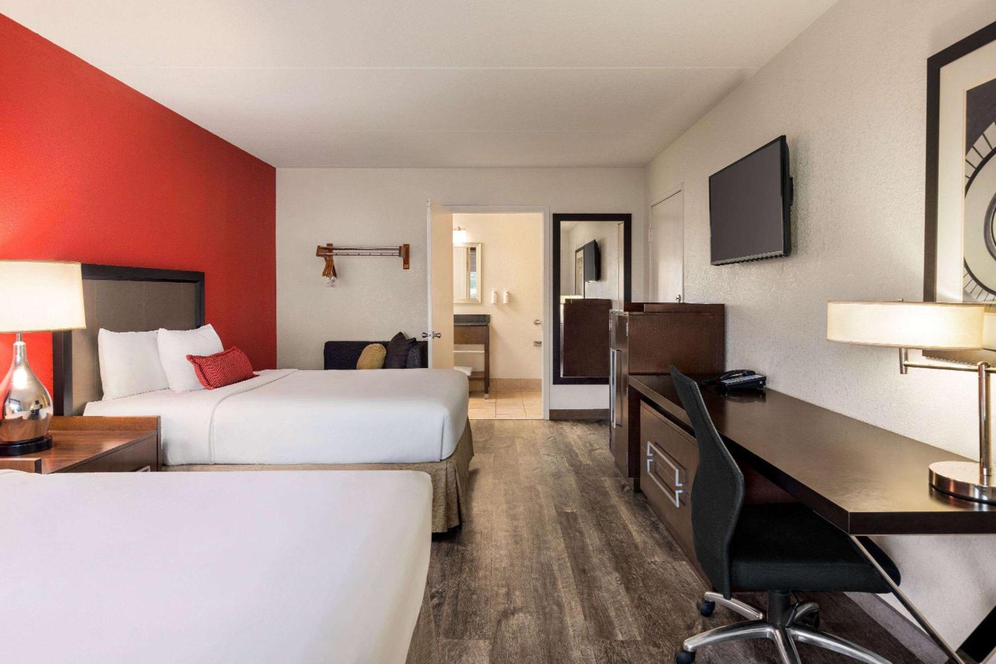 Ramada By Wyndham Albuquerque Airport Hotell Eksteriør bilde