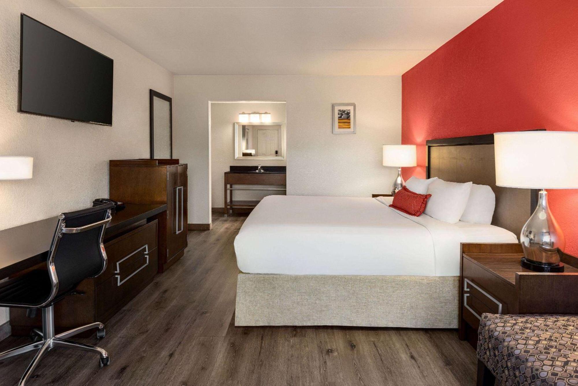Ramada By Wyndham Albuquerque Airport Hotell Eksteriør bilde
