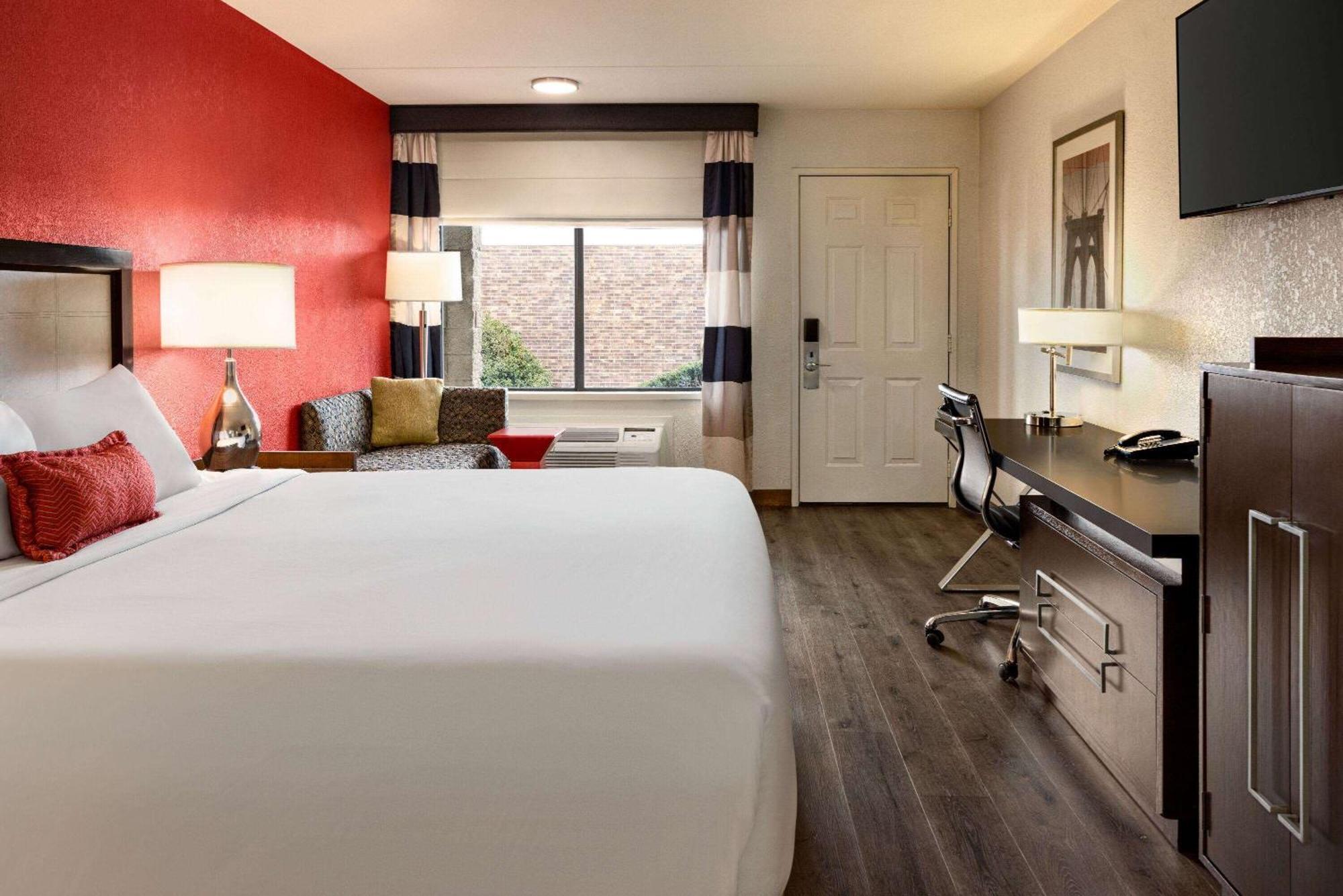 Ramada By Wyndham Albuquerque Airport Hotell Eksteriør bilde