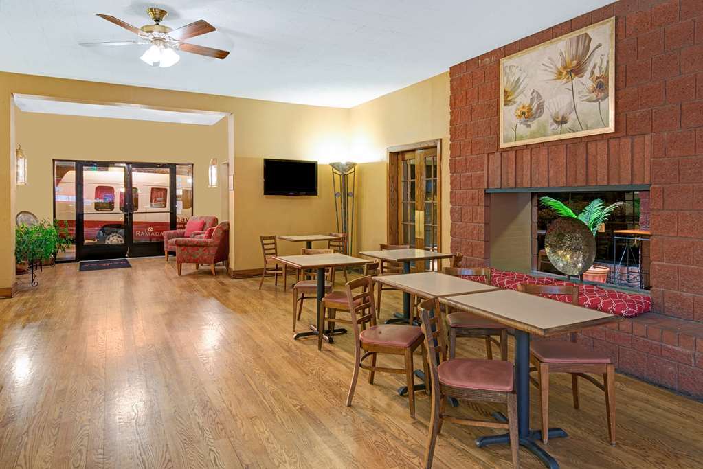 Ramada By Wyndham Albuquerque Airport Hotell Interiør bilde